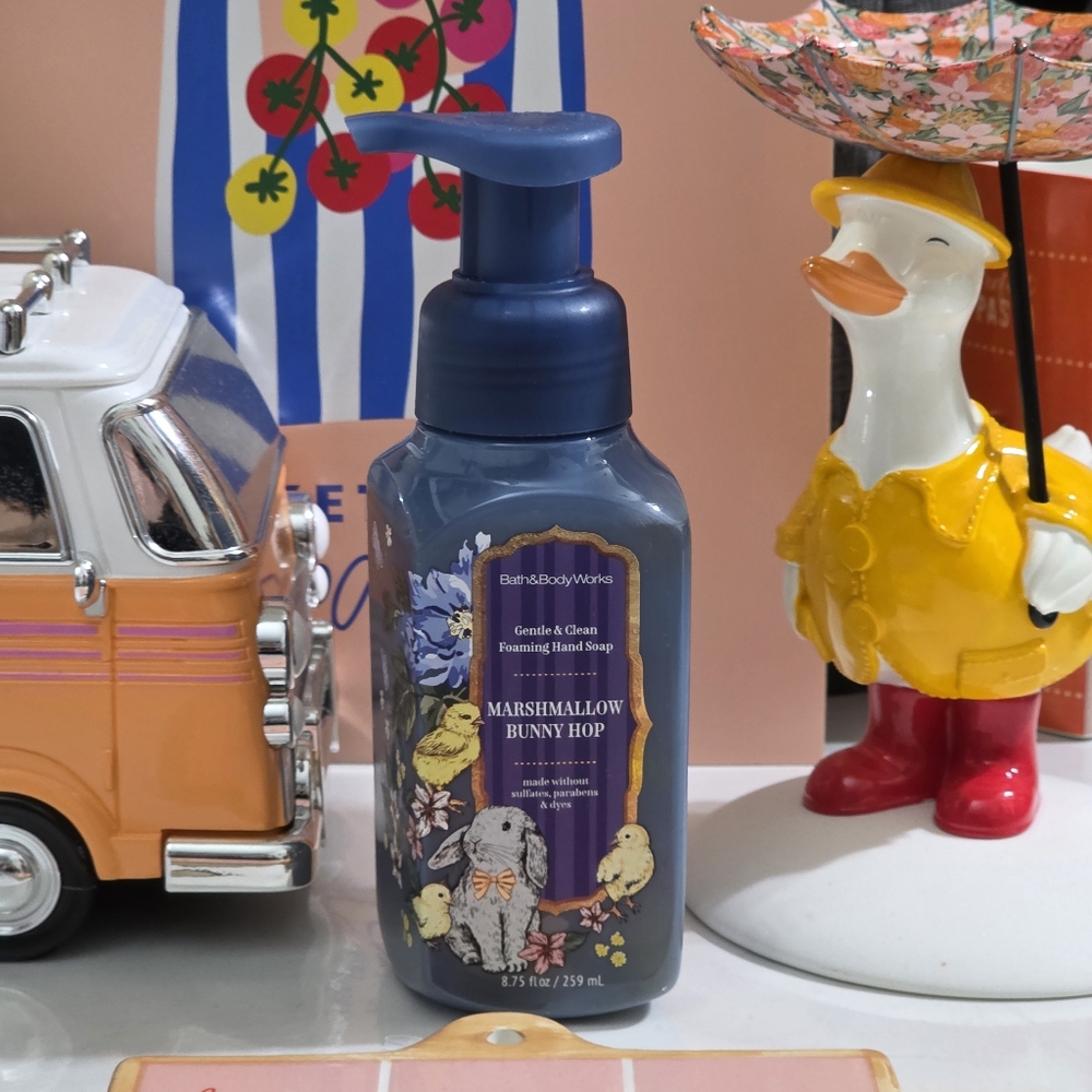 Bath & Body Works Marshmallow Bunny Hop Easter Foaming Hand Soap 8oz NEW RARE